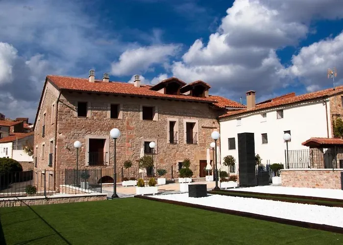 Hotell Palacio Ivan Tarin Monteagudo del Castillo